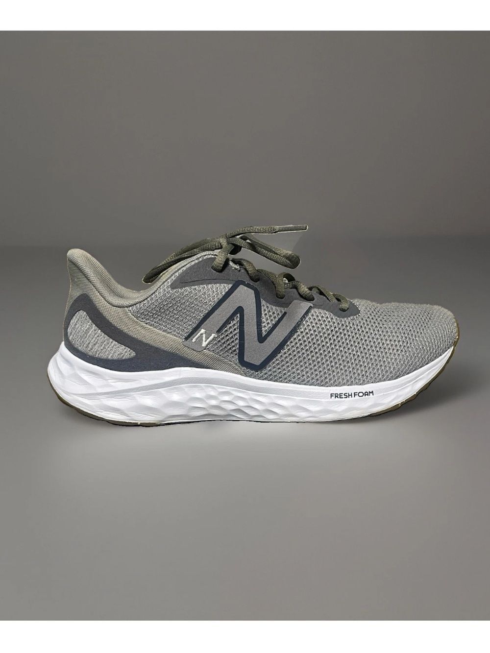 New Balance Men's Fresh Foam Arishi V4 Running Shoes Grey/Beige  Size 9.5D